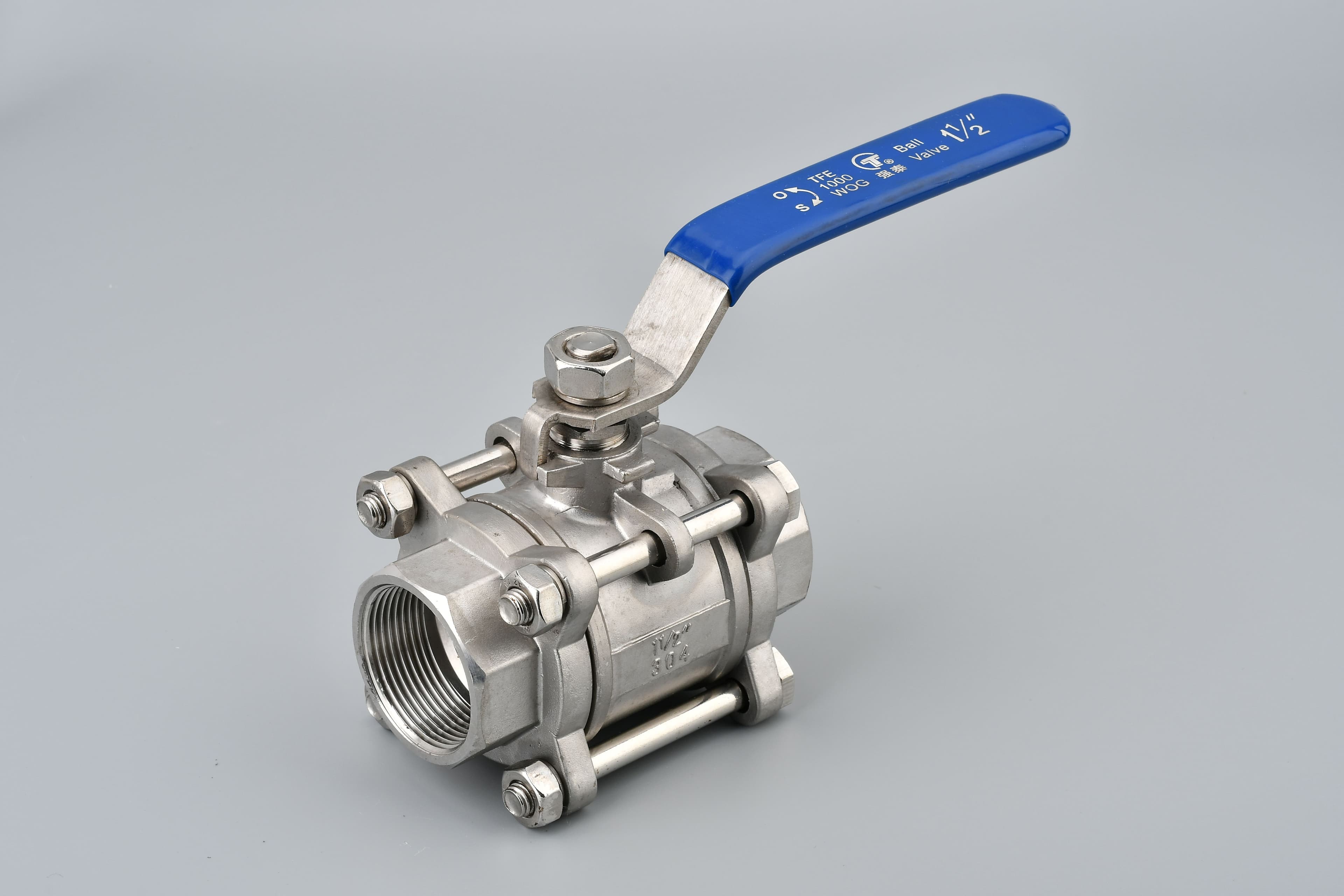 Three-Piece Threaded Ball Valve